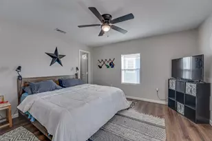 511 Wyatt St, Waxahachie, TX 75165 - Photo 11