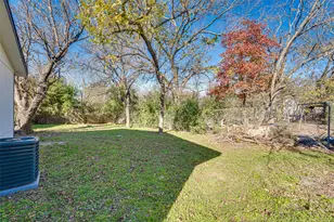 511 Wyatt St, Waxahachie, TX 75165 - Photo 17