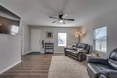 511 Wyatt Street, Waxahachie, TX 75165 - Photo 3