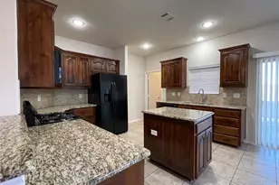 1236 Woodbine Cliff Dr, Fort Worth, TX 76179 - Photo 9