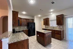 1236 Woodbine Cliff Dr, Fort Worth, TX 76179 - Photo 7