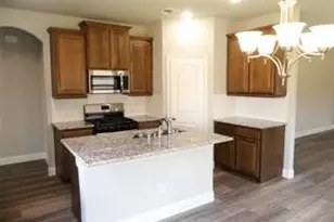 605 Beechwood Dr, Greenville, TX 75402 - Photo 9