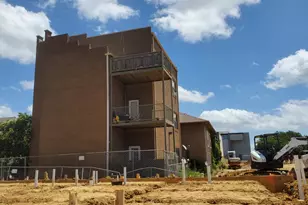 303 W Hickory St, Denton, TX 76201 - Photo 5