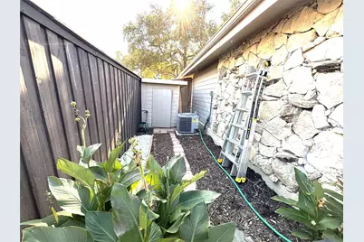 9461 Timberleaf Drive, Dallas, TX 75243 - Photo 23