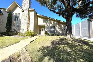 9461 Timberleaf Dr, Dallas, TX 75243 - Photo 3