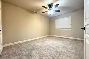 550 Lily St, Crowley, TX 76036 - Photo 15