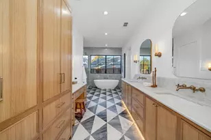 7004 Irongate Ln, Dallas, TX 75214 - Photo 17