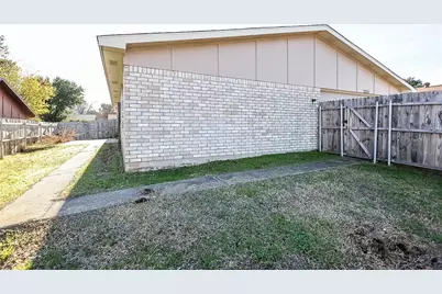 7235 Long Canyon Trail, Dallas, TX 75249 - Photo 15