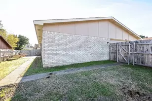 7235 Long Canyon Trail, Dallas, TX 75249 - Photo 15