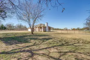 1000 County Rd 1105, Rio Vista, TX 76093 - Photo 3