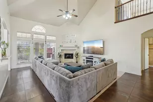 4720 Barn Owl Tr, Grand Prairie, TX 75052 - Photo 13