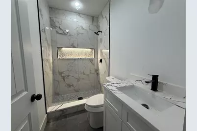 5803 Plum Dale Road, Dallas, TX 75241 - Photo 11