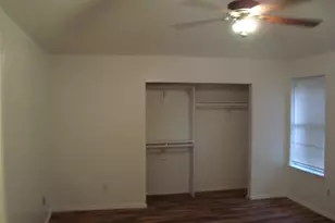 12812 Hilltop Dr, Balch Springs, TX 75180 - Photo 5