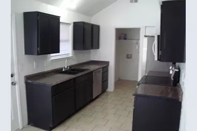 12812 Hilltop Drive, Balch Springs, TX 75180 - Photo 3