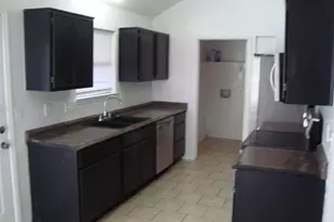 12812 Hilltop Dr, Balch Springs, TX 75180 - Photo 3