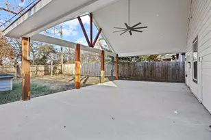 1319 W Gandy St, Denison, TX 75020 - Photo 3