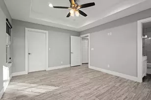 1319 W Gandy St, Denison, TX 75020 - Photo 13