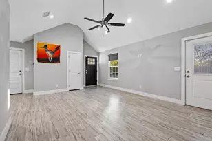 1319 W Gandy St, Denison, TX 75020 - Photo 5