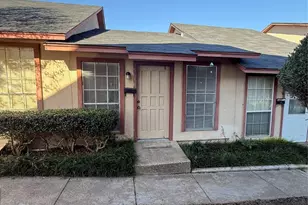 5636 Marina Dr, Garland, TX 75043 - Photo 7