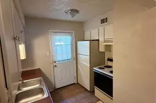 5636 Marina Dr, Garland, TX 75043 - Photo 13