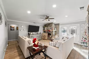 101 Gregory Dr, Heath, TX 75032 - Photo 9