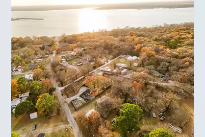 929 Paradise Cove Road, Pottsboro, TX 75076 - Photo 31