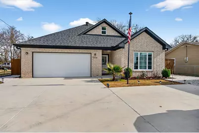 1314 S Grand Avenue, Gainesville, TX 76240 - Photo 3