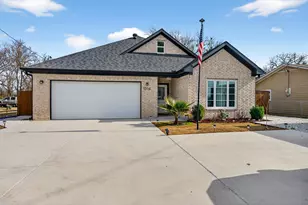 1314 S Grand Ave, Gainesville, TX 76240 - Photo 3