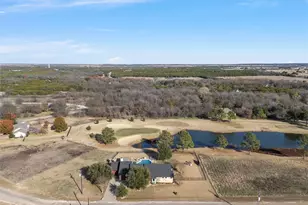 22074 Shady Grove Ct, Whitney, TX 76692 - Photo 3