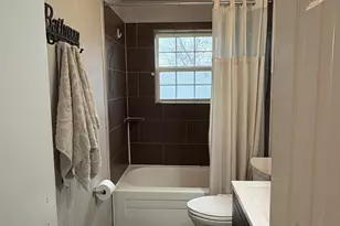 712 SW Sunnybrook Dr, Burleson, TX 76028 - Photo 5