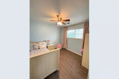 712 SW Sunnybrook Drive, Burleson, TX 76028 - Photo 3