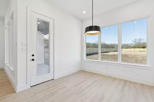 1235 Cedardale Rd, Lancaster, TX 75134 - Photo 9