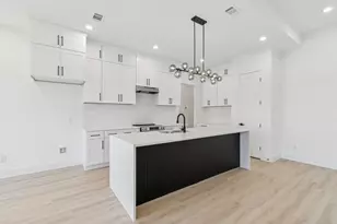 1235 Cedardale Rd, Lancaster, TX 75134 - Photo 5