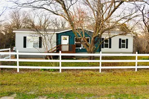 51 Spring Creek Cir, Grand Prairie, TX 75054 - Photo 3