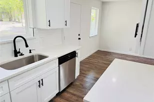 740 Bimebella Ln, Dallas, TX 75211 - Photo 3