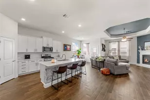 10701 Klondike Ln, Aubrey, TX 76227 - Photo 13