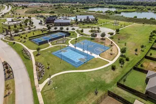 10701 Klondike Ln, Aubrey, TX 76227 - Photo 29