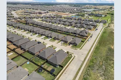 10701 Klondike Lane, Aubrey, TX 76227 - Photo 27