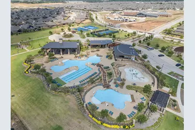 10701 Klondike Lane, Aubrey, TX 76227 - Photo 31