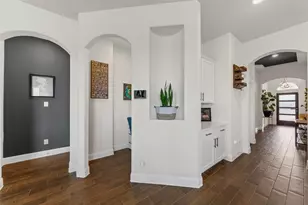 10701 Klondike Ln, Aubrey, TX 76227 - Photo 11