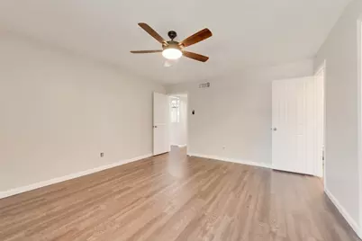 1114 Wood Heights Drive, Lewisville, TX 75067 - Photo 13