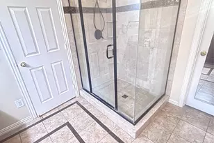 10409 Waters Dr, Irving, TX 75063 - Photo 13