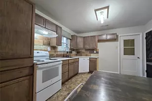 105 E Cate St, Grand Saline, TX 75140 - Photo 15