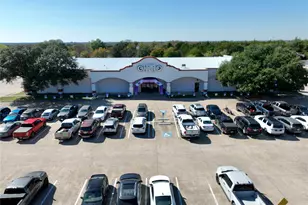 2303 W Ennis Ave, Ennis, TX 75119 - Photo 1
