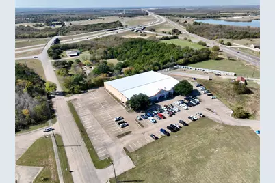 2303 W Ennis Avenue, Ennis, TX 75119 - Photo 9