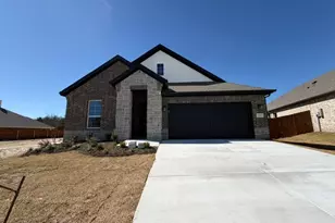 557 Waterford Pk Blvd, Weatherford, TX 76087 - Photo 1