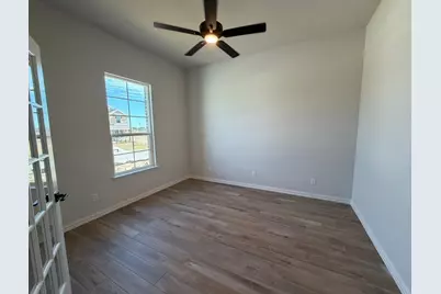 557 Waterford Park Boulevard, Weatherford, TX 76087 - Photo 3