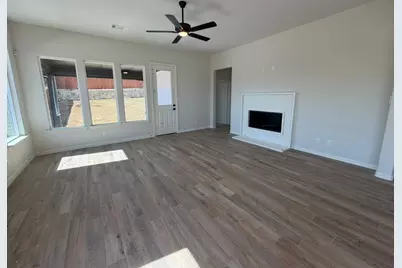 557 Waterford Park Boulevard, Weatherford, TX 76087 - Photo 5