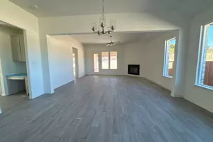 561 Waterford Pk Blvd, Weatherford, TX 76087 - Photo 5