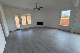 561 Waterford Pk Blvd, Weatherford, TX 76087 - Photo 5